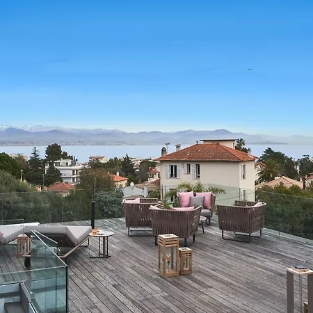 Aquamarine Villa *