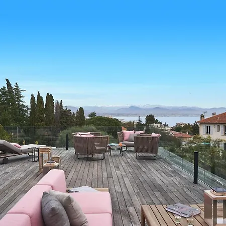 Aquamarine Villa *